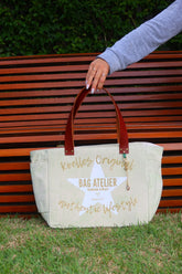 Bolsa Nuna Verde com Alças de Couro Marrom com Zíper