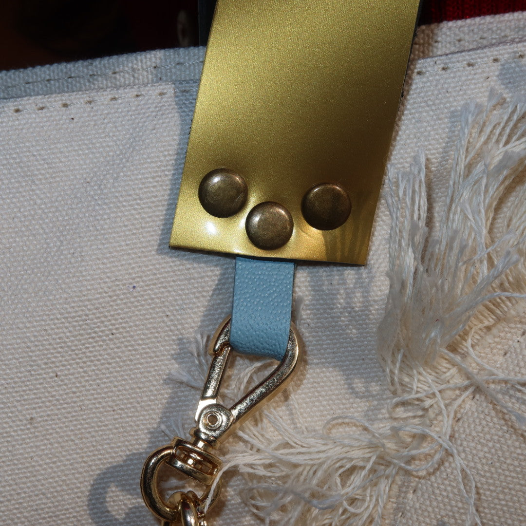 Bolsa Wallow Good Vibes Azul com Alça de Couro Dourado com Zíper