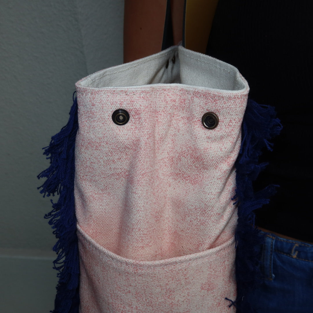 Bolsa Wallow Lilac com Alça de Couro Dourada