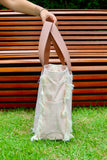 Bolsa Wallow Lilac com Alça de Couro Bege com Zíper