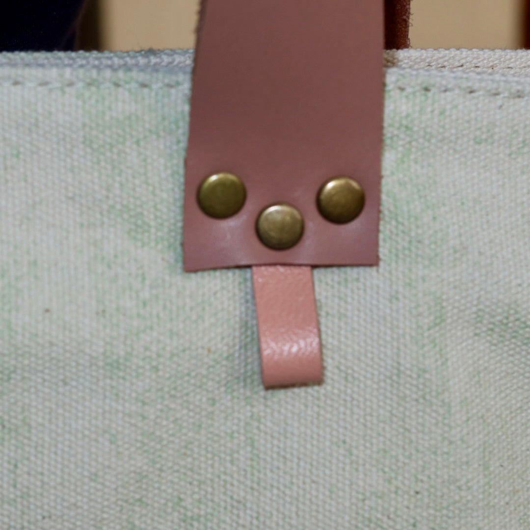 Bolsa Wallow Verde com Alça de Couro Bege com Zíper
