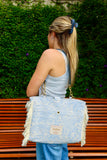 Bolsa Katrin Arabesque Azul com Alças de Corrente e Couro Preto