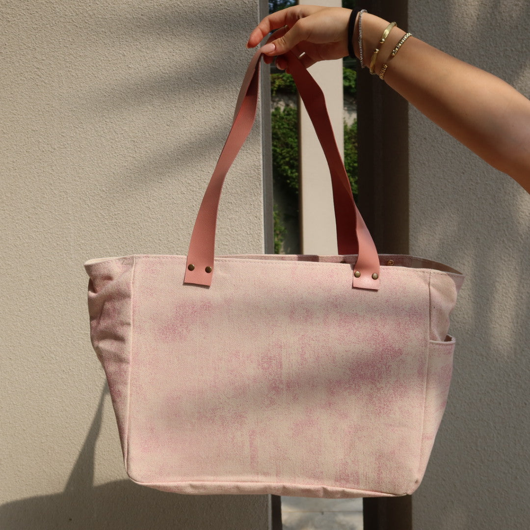 Bolsa Nuna Lilac com Alças de Couro Rosa Claro