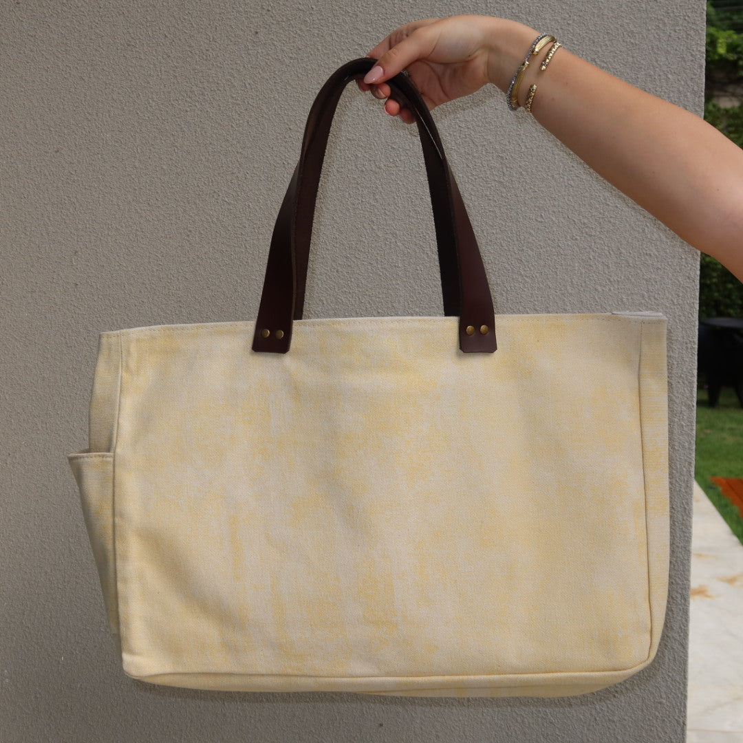 Bolsa Wallow Amarela com Alça de Couro Marrom