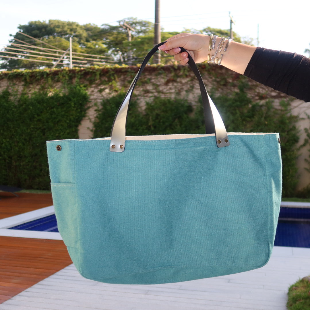Bolsa Wallow Turquesa com Alça de Couro Prata com Zíper