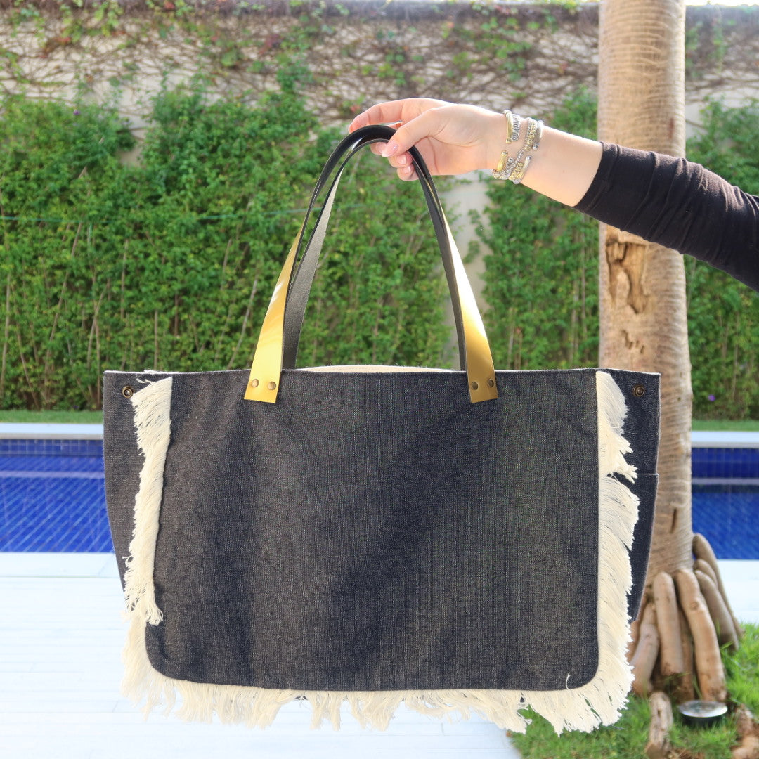 Bolsa Wallow Jeans Escuro com Alça de Couro Dourado