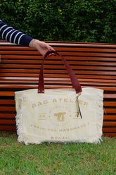 Bolsa Wallow Amarelo com Alça de Couro Marrom com Zíper