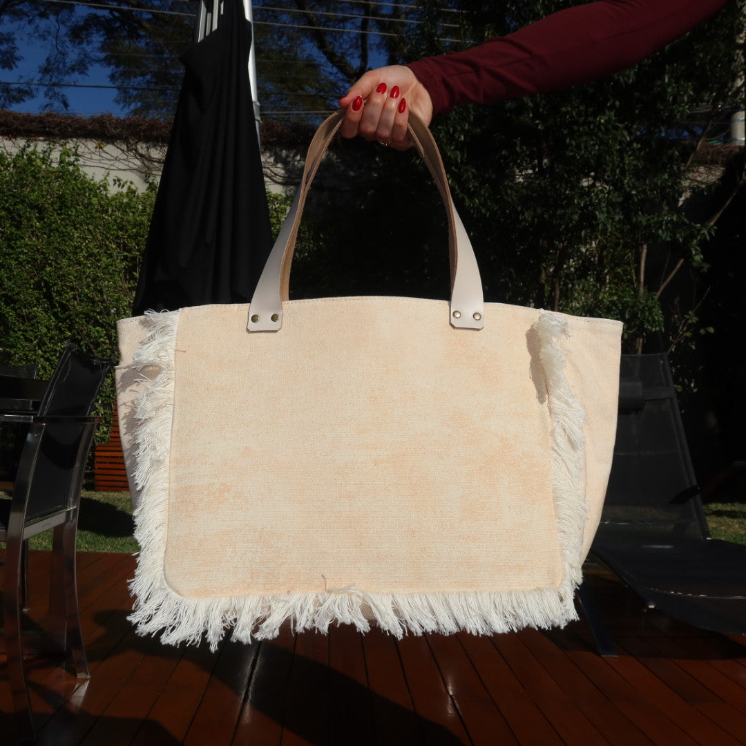 Bolsa Nuna Laranja com Alças de Couro Off White
