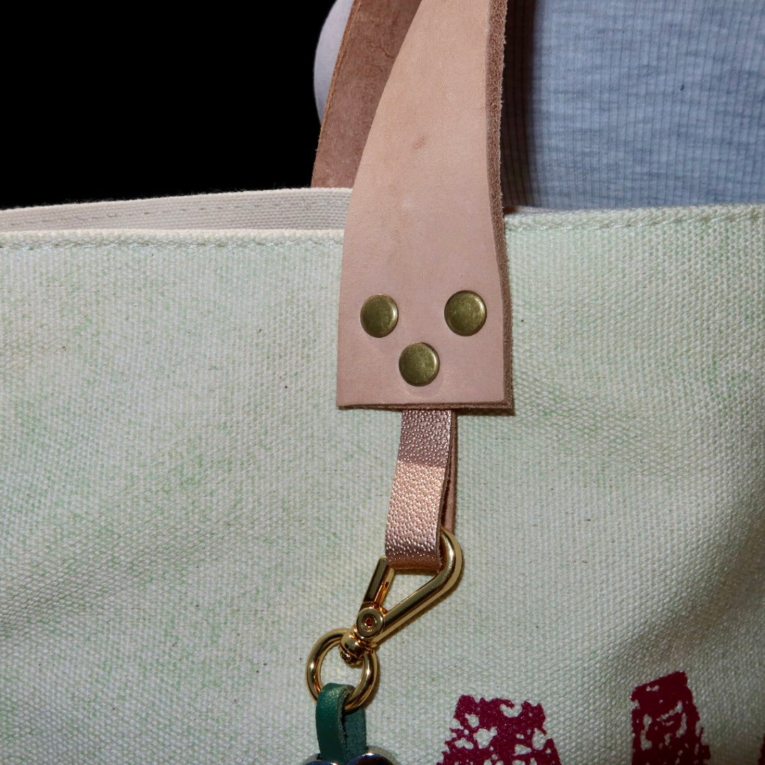 Bolsa Wallow Verde com Alça de Couro Bege