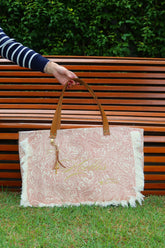 Bolsa Wallow Arabesque Terracota com Alça de Couro Caramelo com Zíper