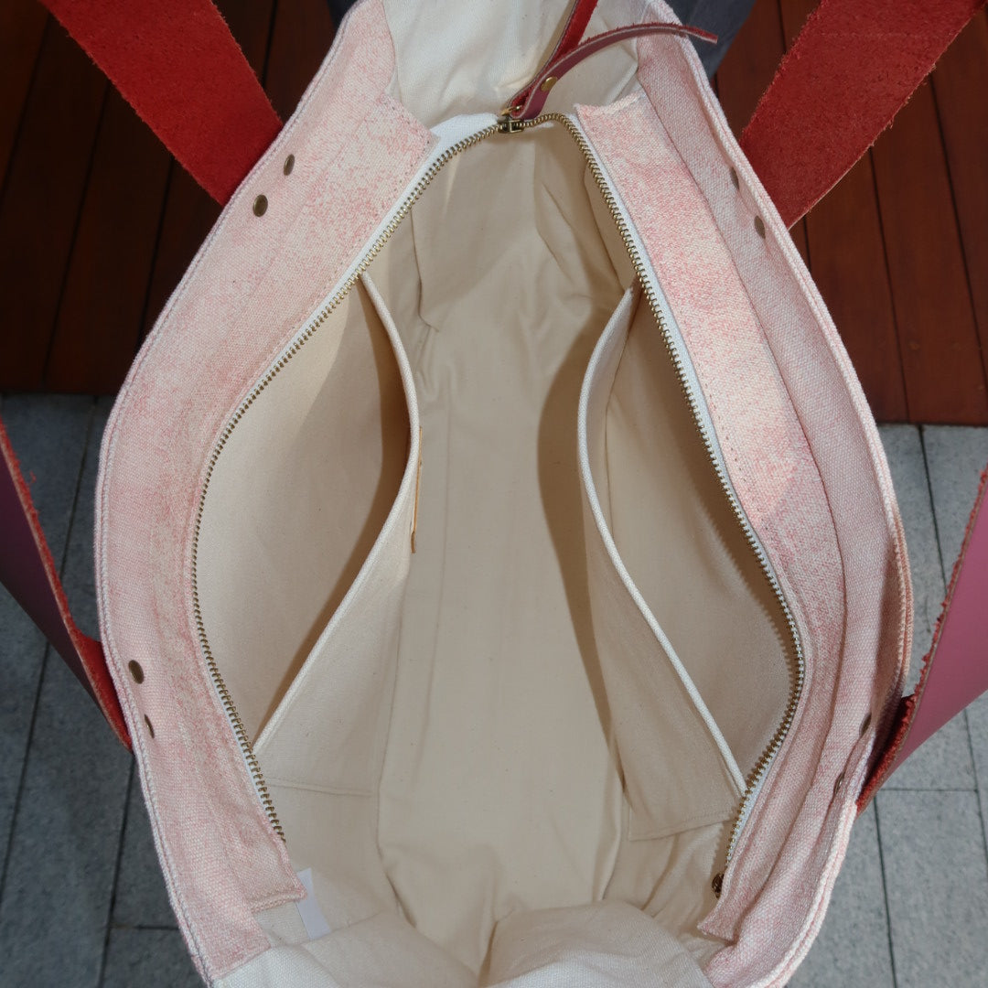 Bolsa Nuna Rosa com Alças de Couro Rosa Escuro