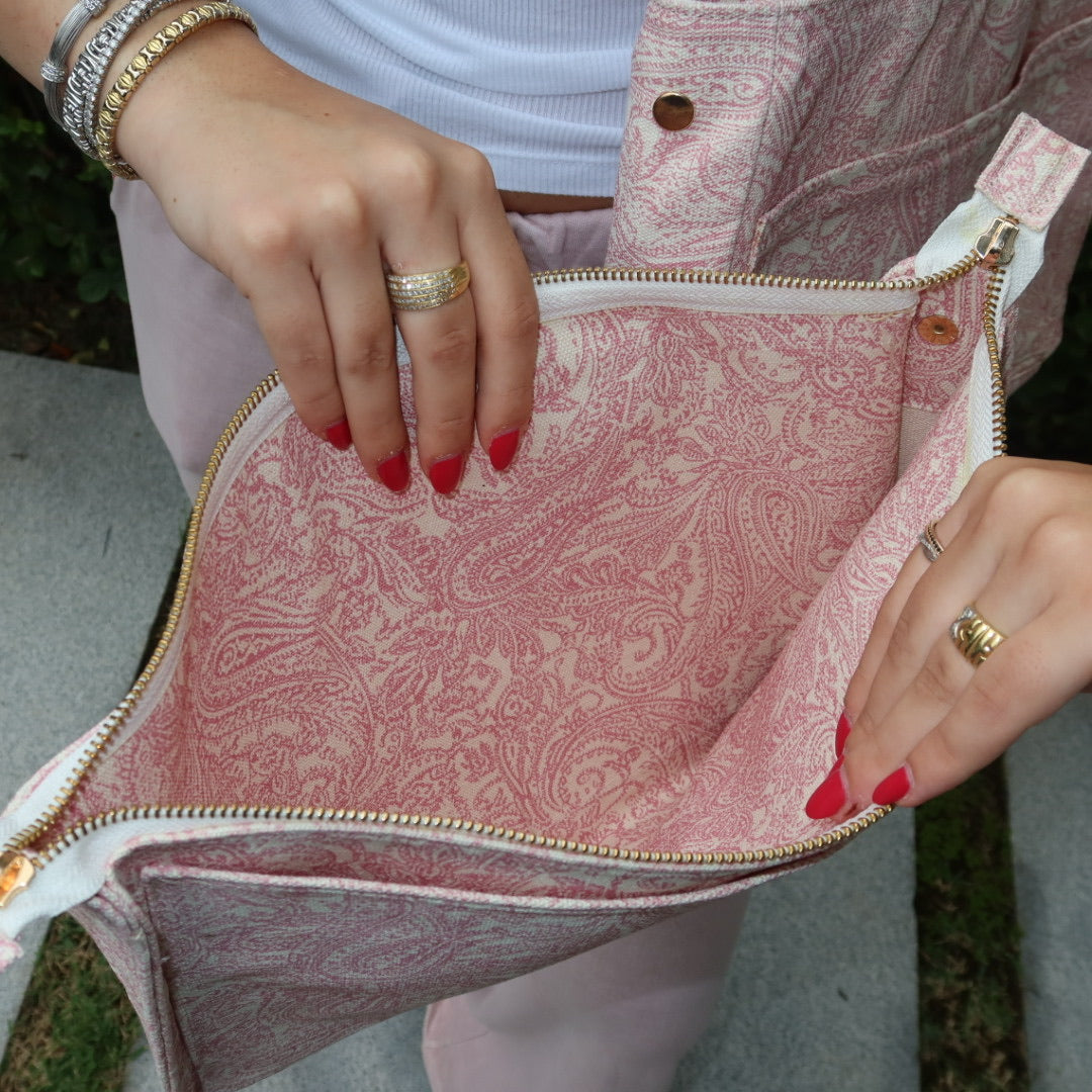 Bolsa Katrin Arabesque Rosa com Alças de Corrente e Couro Rosa Claro