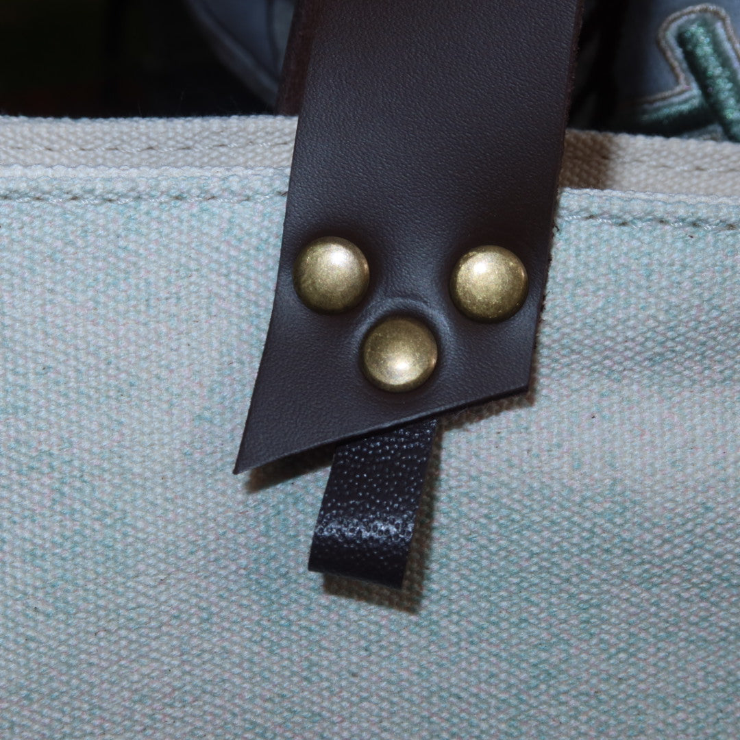 Bolsa Wallow Aqua com Alça de Couro Marrom Escuro com Zíper