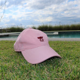 Boné Rosa com Vinho