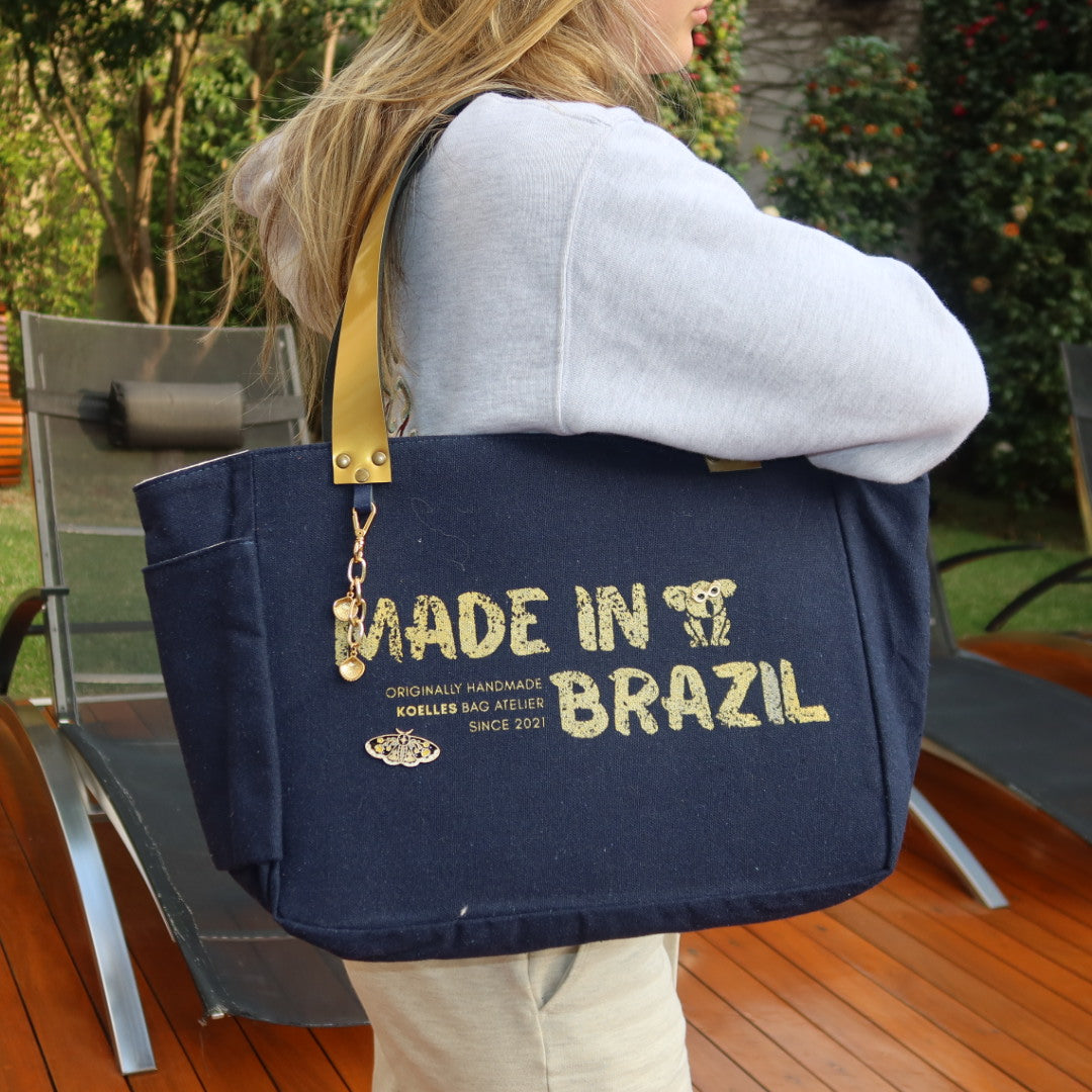 Bolsa Nuna Marinho com Alças de Couro Dourada