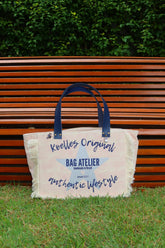 Bolsa Nuna Lilac com Alças de Couro Marinho com Zíper