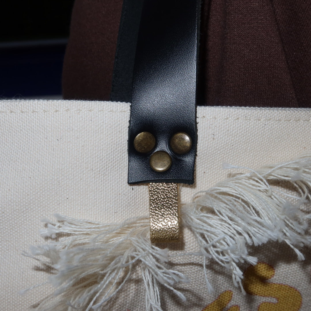 Bolsa Wallow Good Vibes Amarelo com Alça de Couro Preto