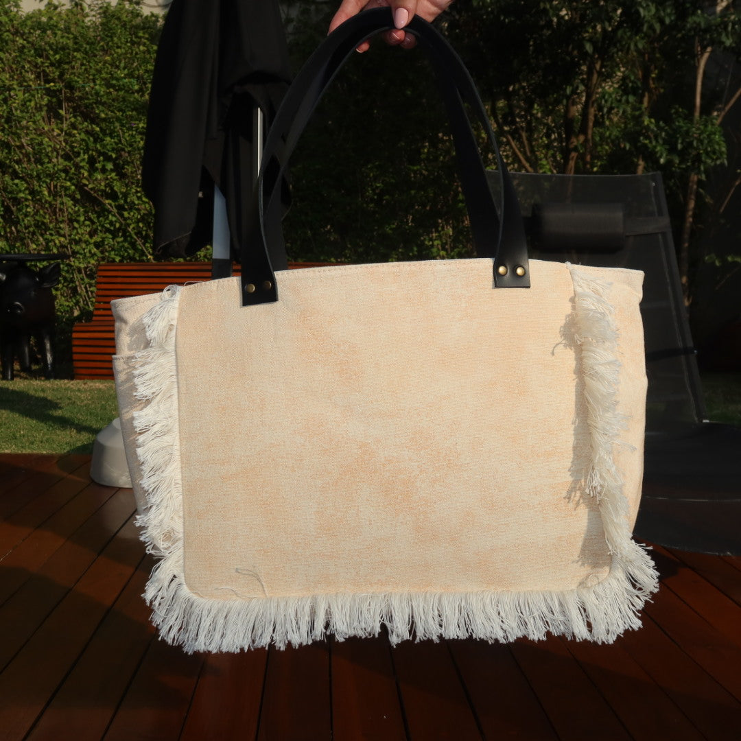 Bolsa Nuna Laranja com Alças de Couro Preto