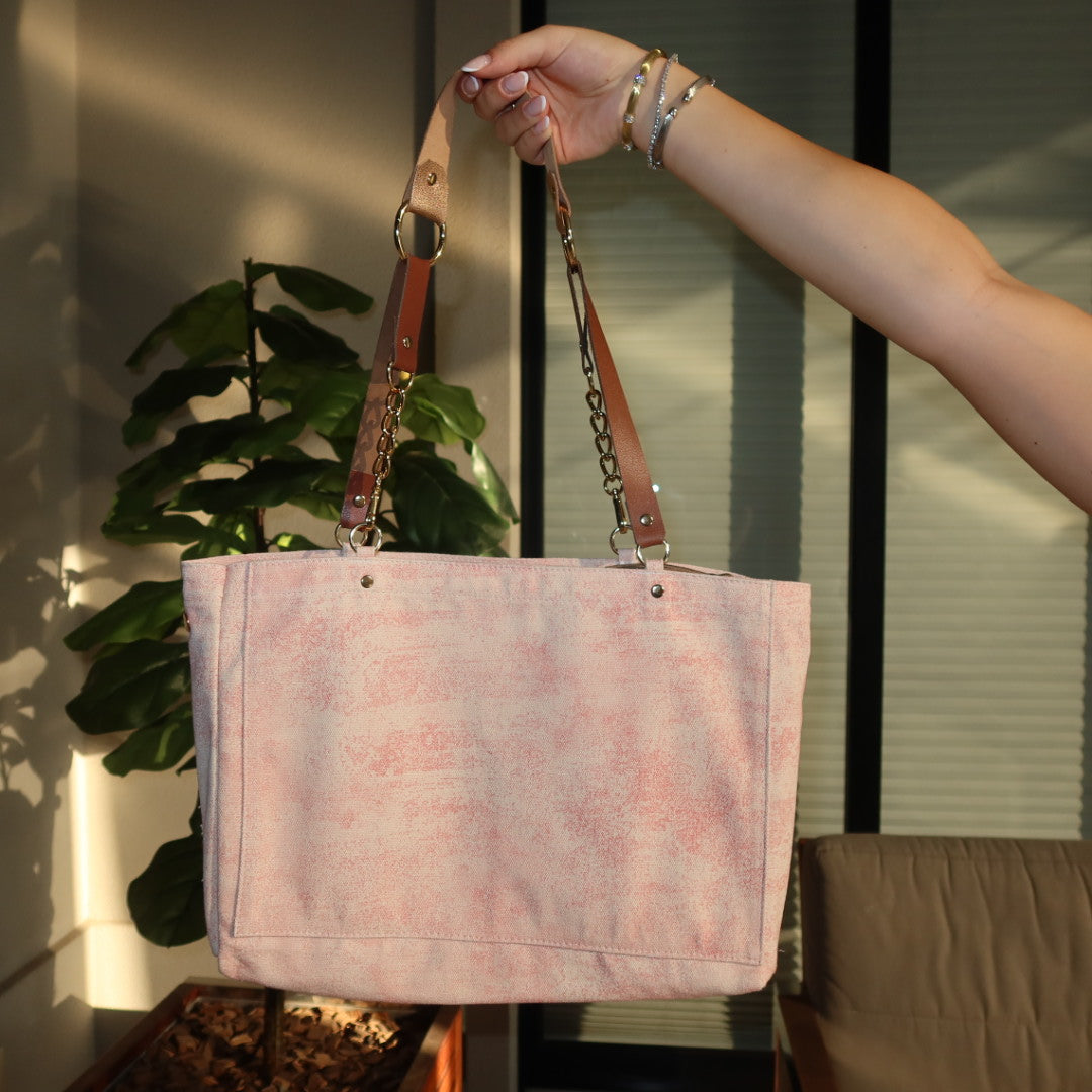 Bolsa Katrin Rosa com Alças de Corrente e Couro Rose Gold e Marrom