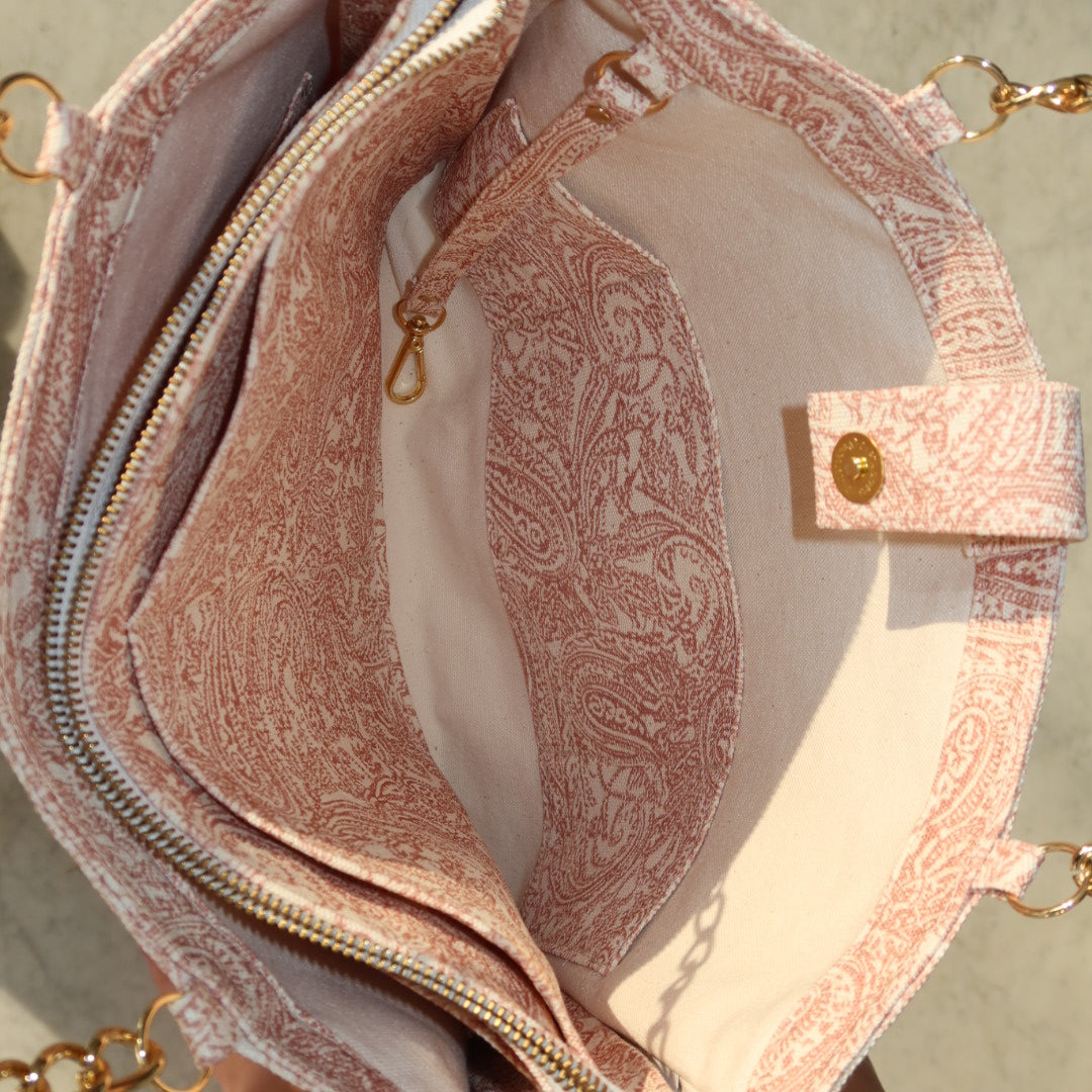 Bolsa Katrin Arabesque Terracota com Alças de Corrente e Couro Marrom