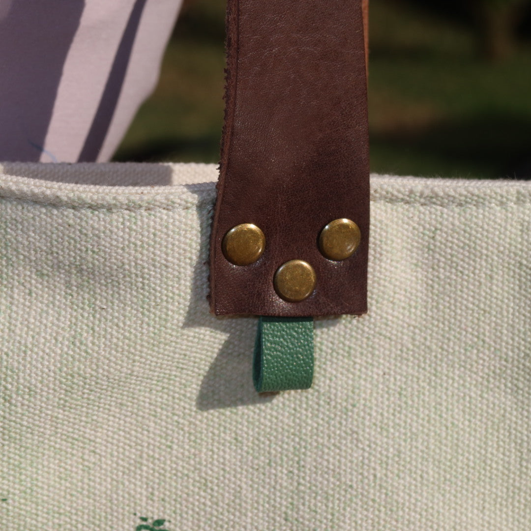 Bolsa Wallow Verde com Alça de Couro Marrom