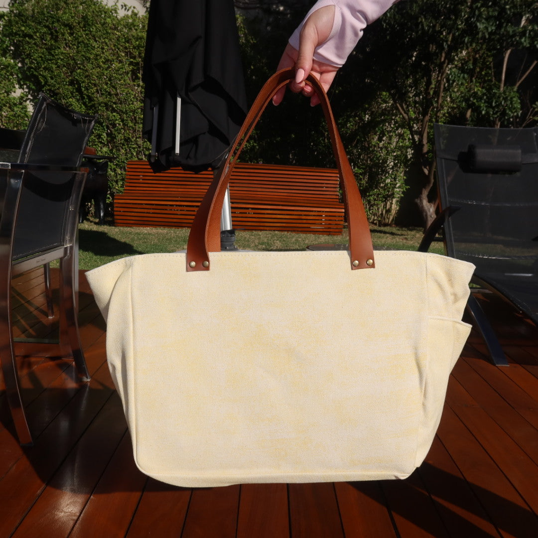 Bolsa Nuna Amarelo com Alças de Couro Marrom