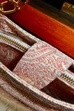 Bolsa Katrin Arabesque Terracota com Alças de Corrente e Couro Marrom