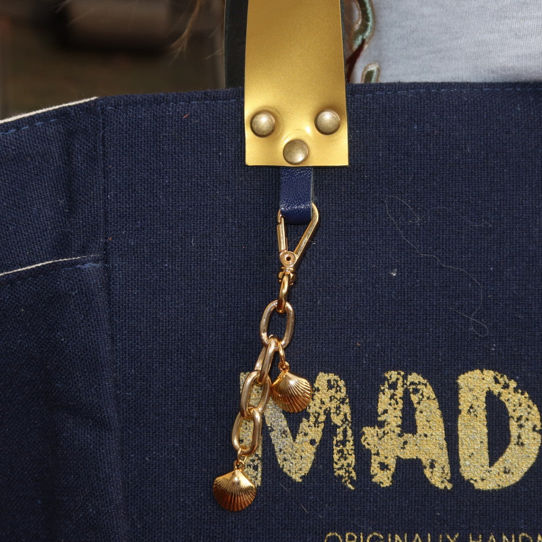 Bolsa Nuna Marinho com Alças de Couro Dourada