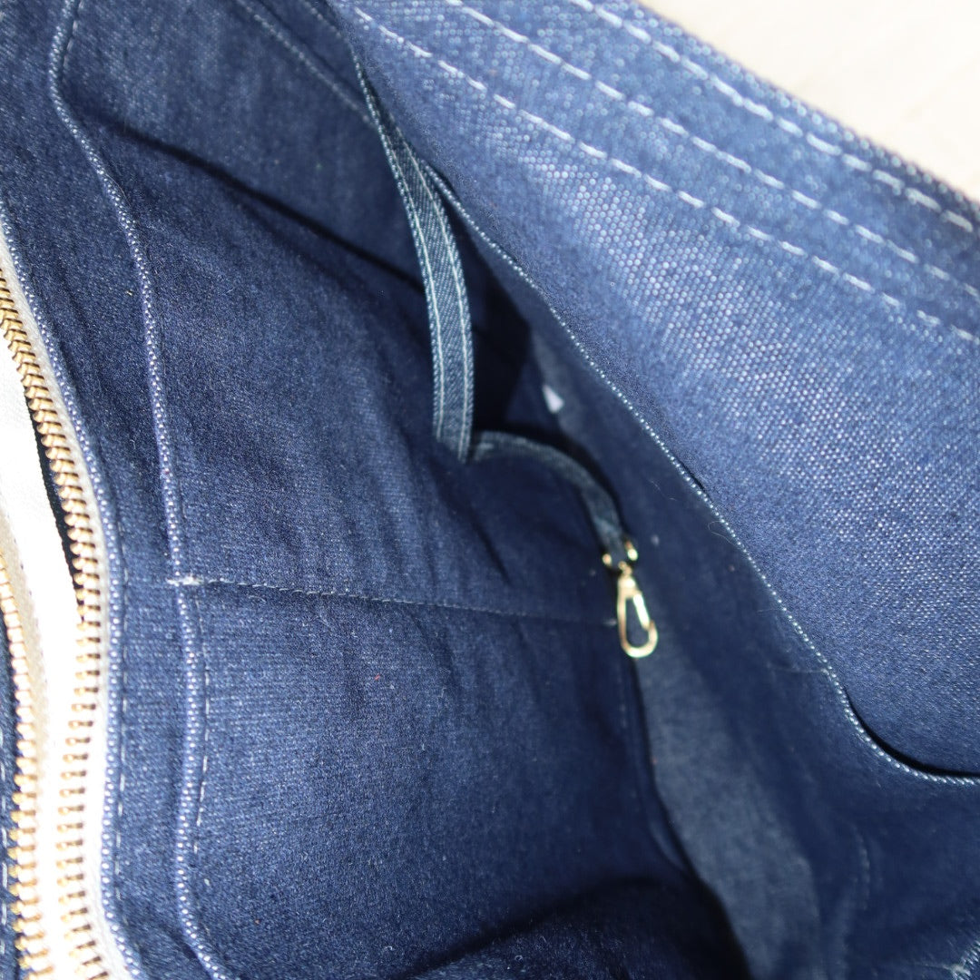 Bolsa Katrin Jeans Escuro com Alças de Corrente e Couro Azul e Prata