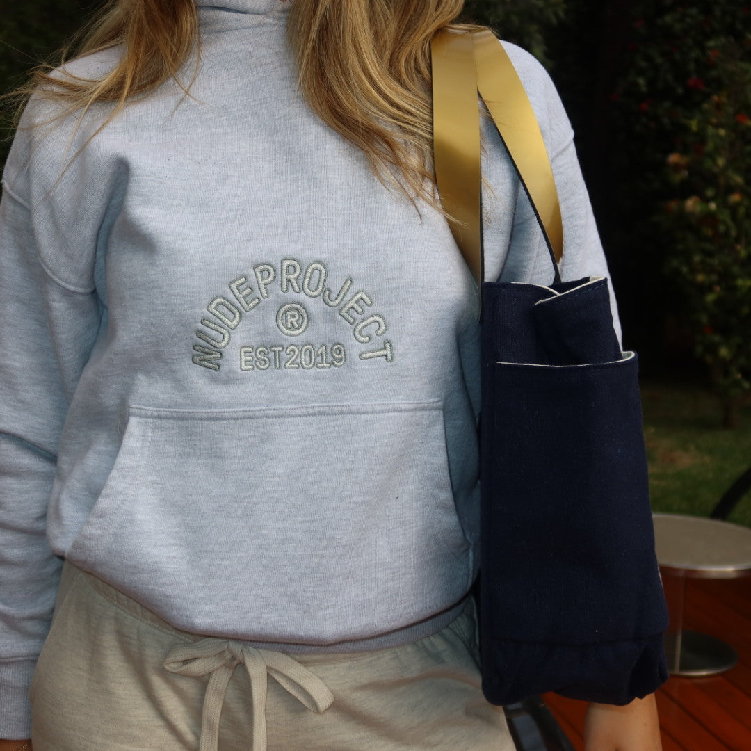 Bolsa Nuna Marinho com Alças de Couro Dourada