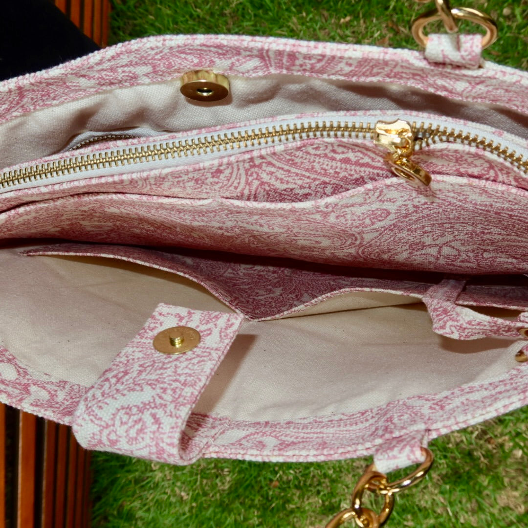 Bolsa Katrin Arabesque Rosa com Alças de Corrente e Couro Rosa Claro