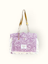 Bolsa Katrin Arabesque Vinho com Alças de Corrente e Couro Dourado