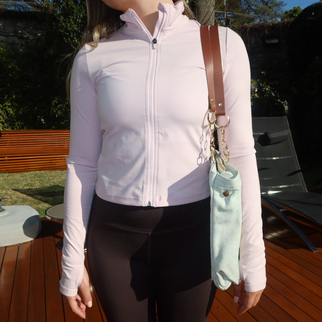 Bolsa Katrin Aqua com Alças de Corrente e Couro Marrom