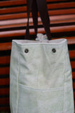 Bolsa Wallow Verde com Alça de Couro Marrom Escuro