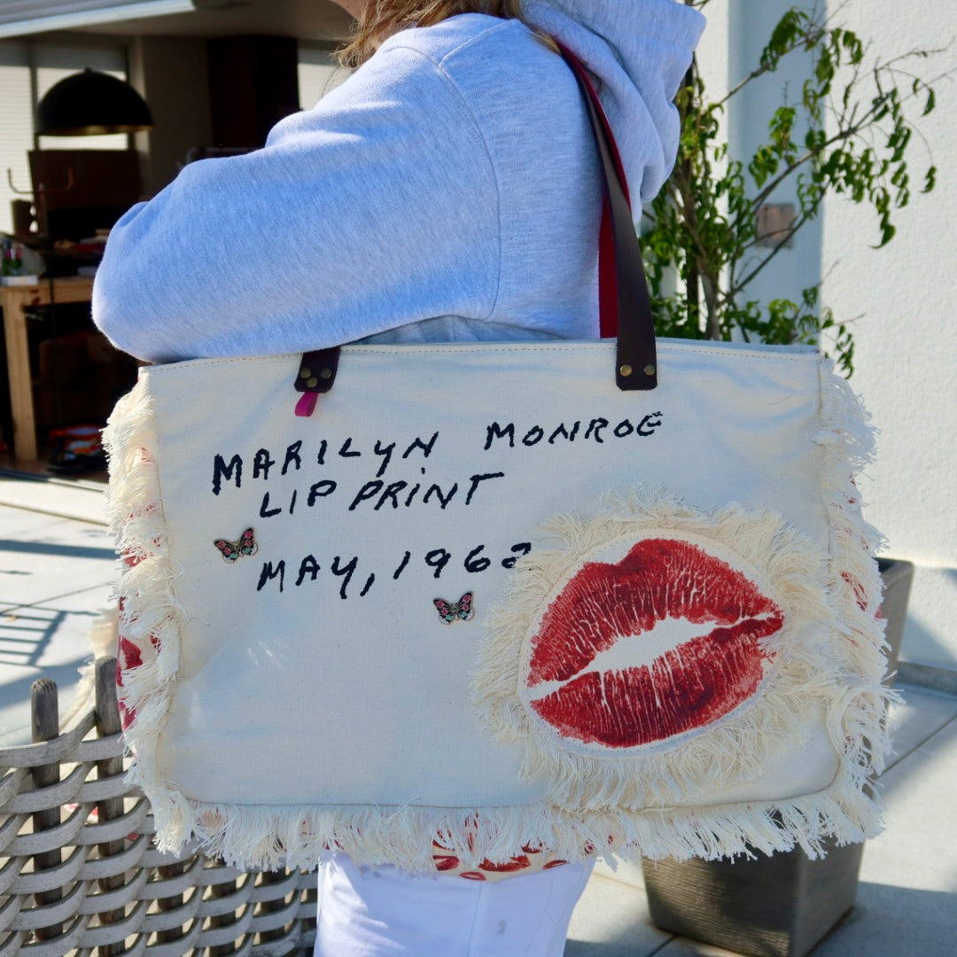 Bolsa Wallow Marilyn com Alça de Couro Duo Marrom e Rosa Choque