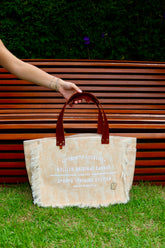 Bolsa Nuna Laranja com Alças de Couro Marrom com Zíper