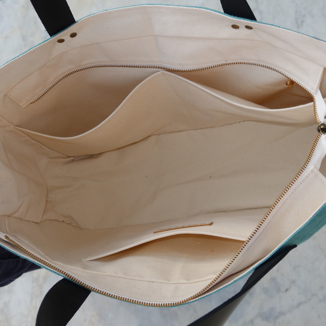 Bolsa Wallow Turquesa com Alça de Couro Preto com Zíper