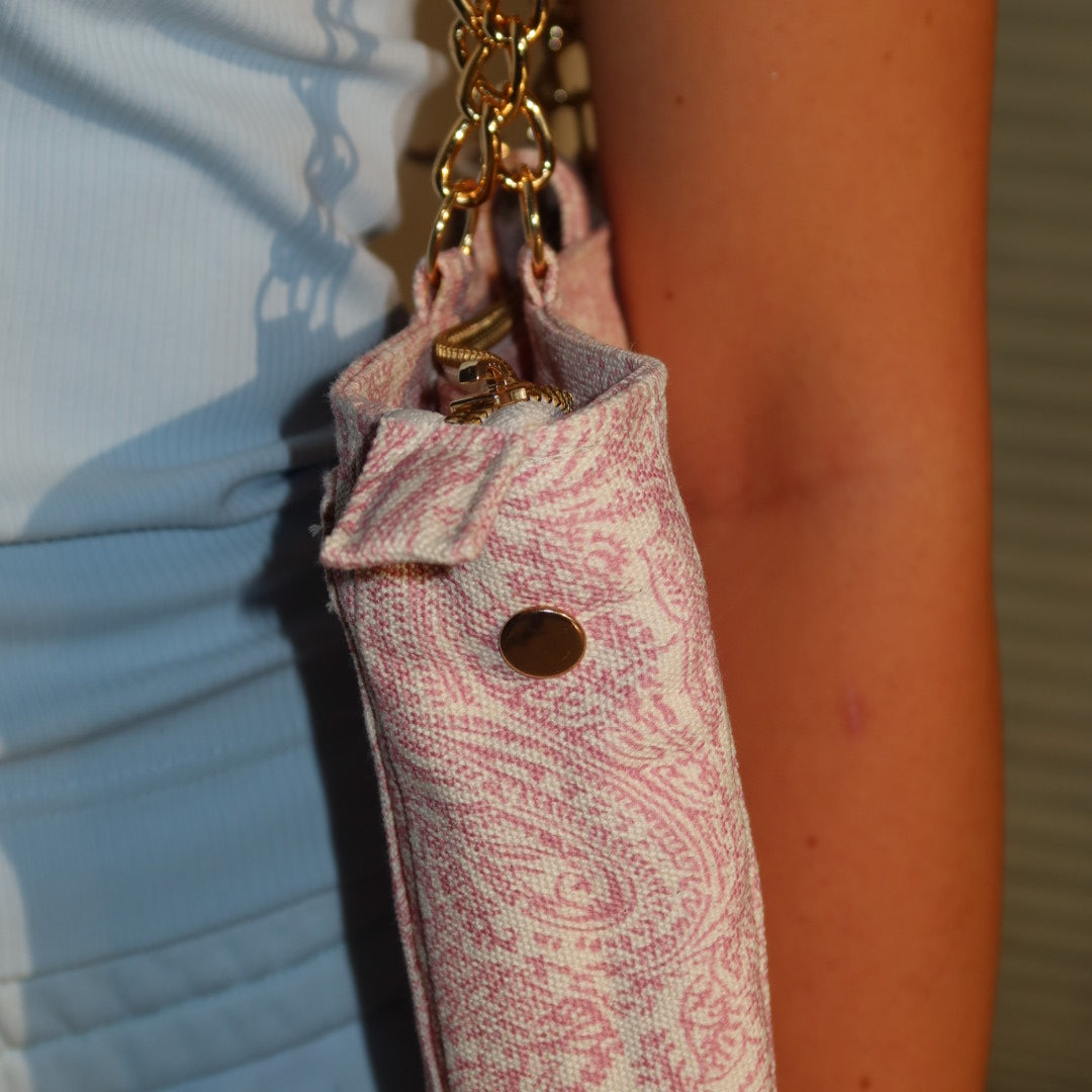 Bolsa Katrin Arabesque Rosa com Alças de Corrente e Couro Vinho