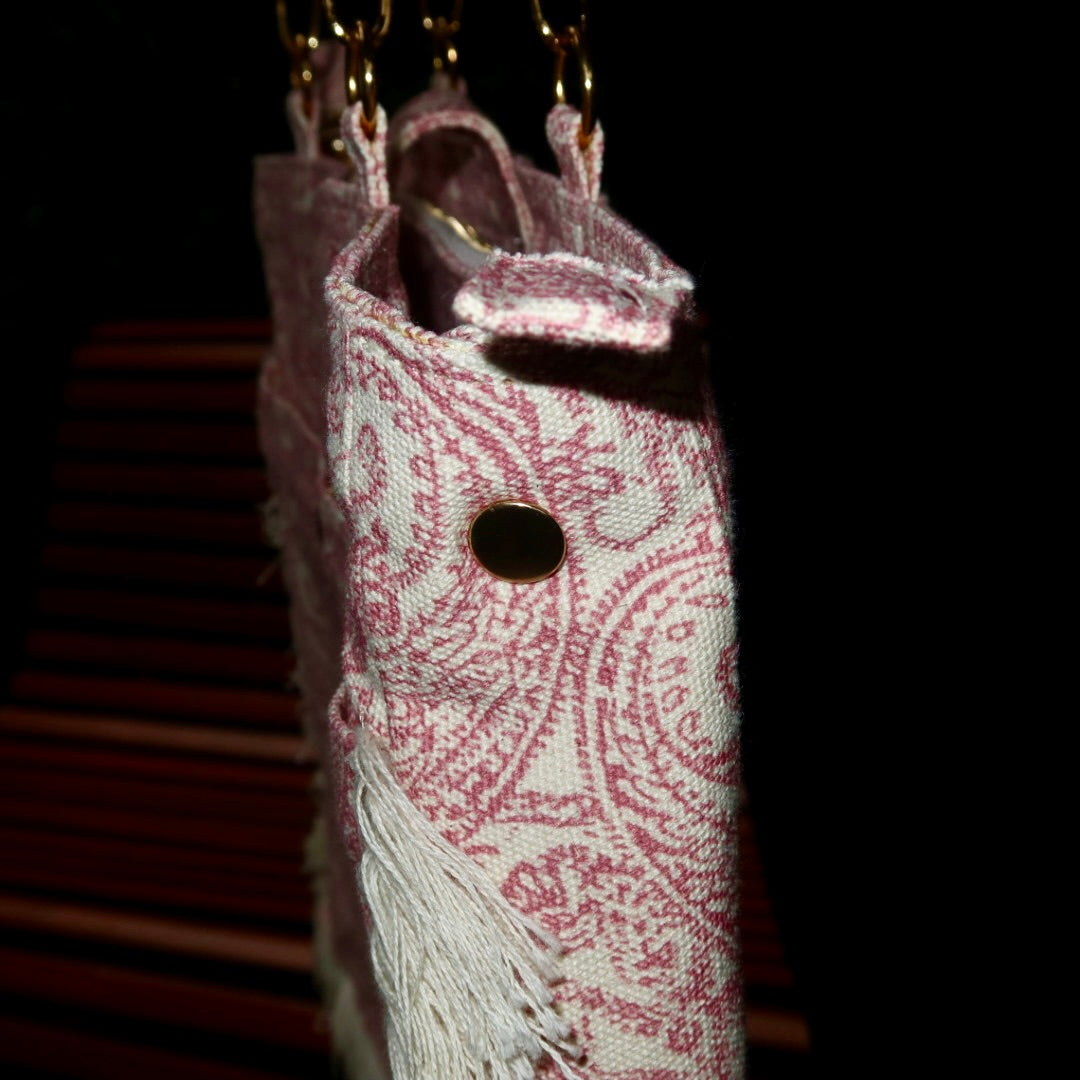 Bolsa Katrin Arabesque Rosa com Alças de Corrente e Couro Marrom