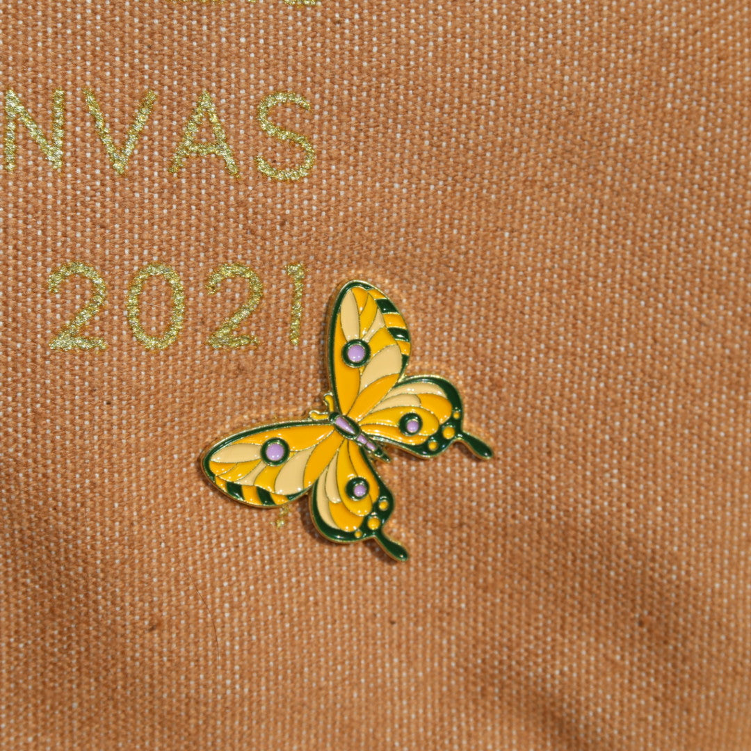 Bolsa Wallow Caramelo com Alça de Couro Dourado