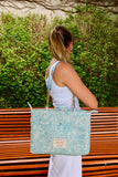 Bolsa Katrin Arabesque Turquesa com Alças de Corrente e Couro Azul Claro