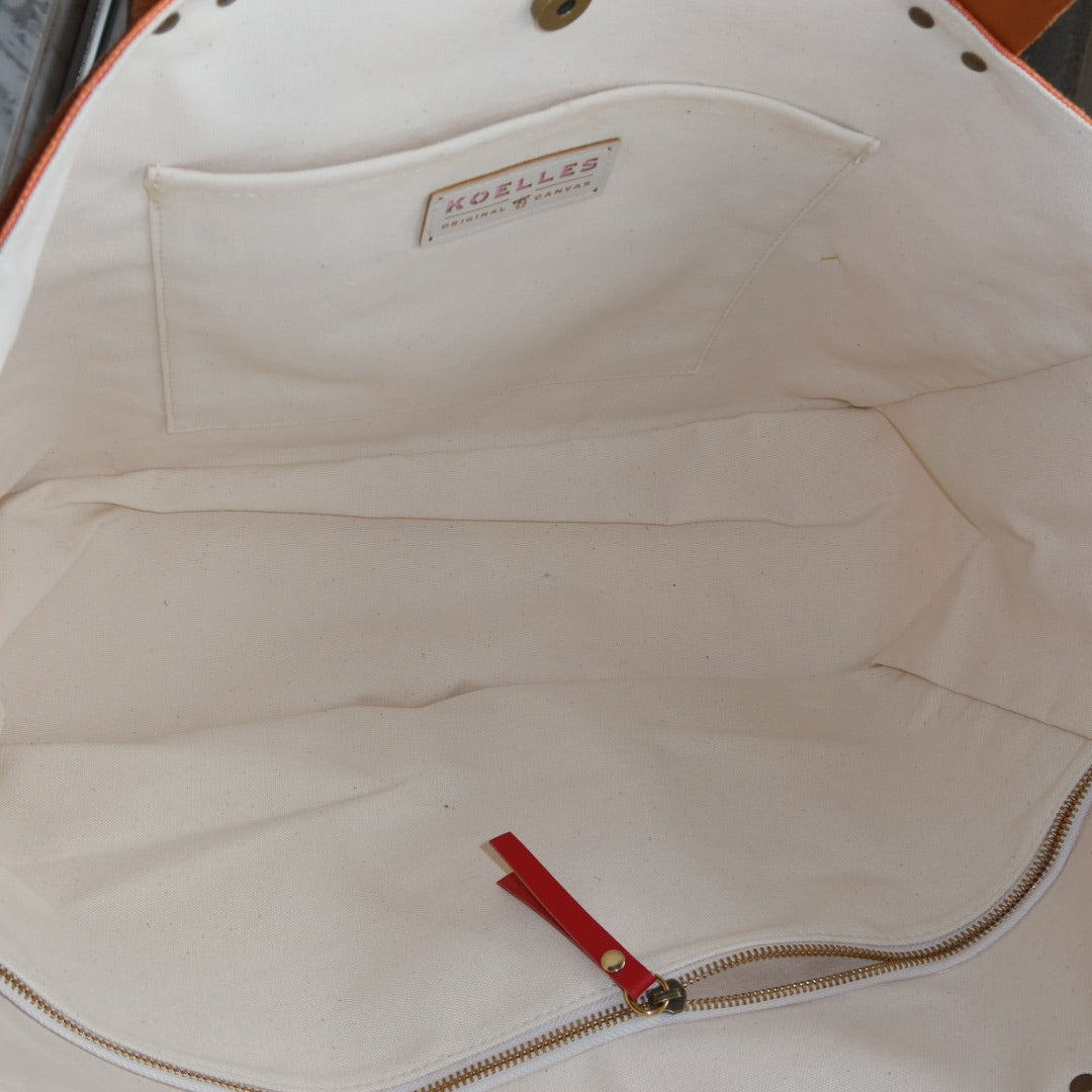 Bolsa Wallow Laranja com Alça de Couro Marrom Claro