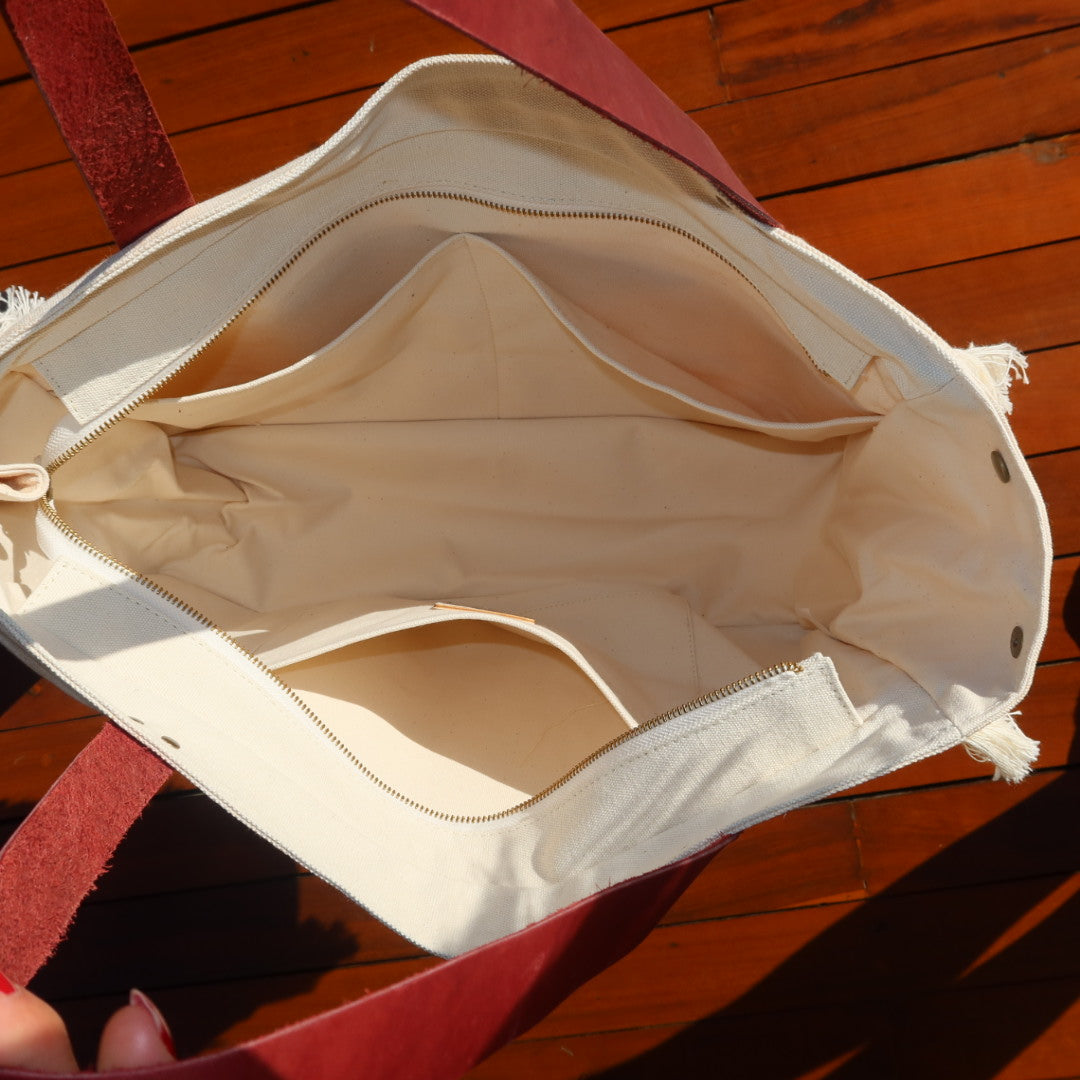 Bolsa Wallow Bege com Alça de Couro Vermelho com Zíper