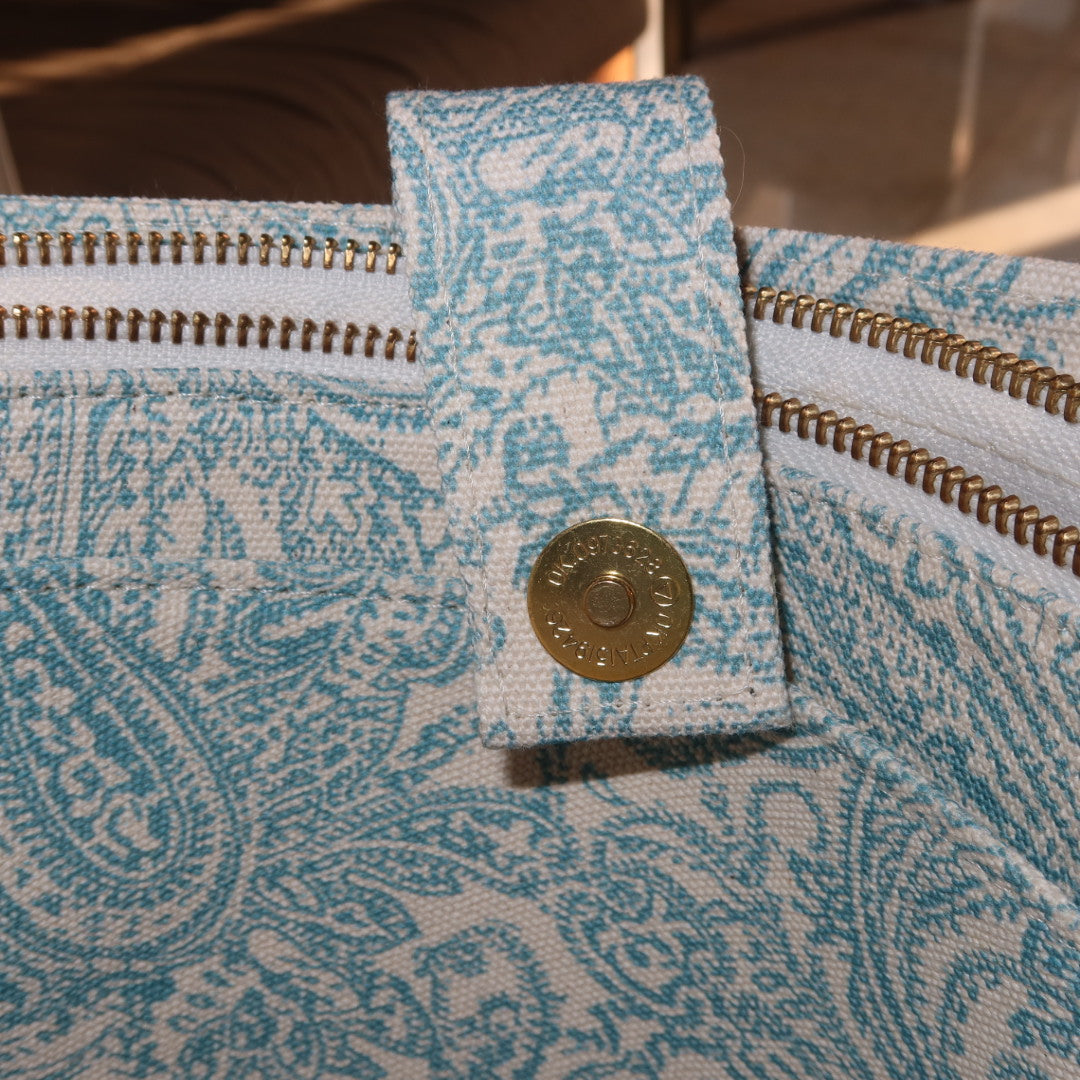 Bolsa Katrin Arabesque Turquesa com Alças de Corrente e Couro Bronze
