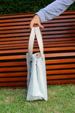 Bolsa Nuna Azul com Alças de Couro Off White