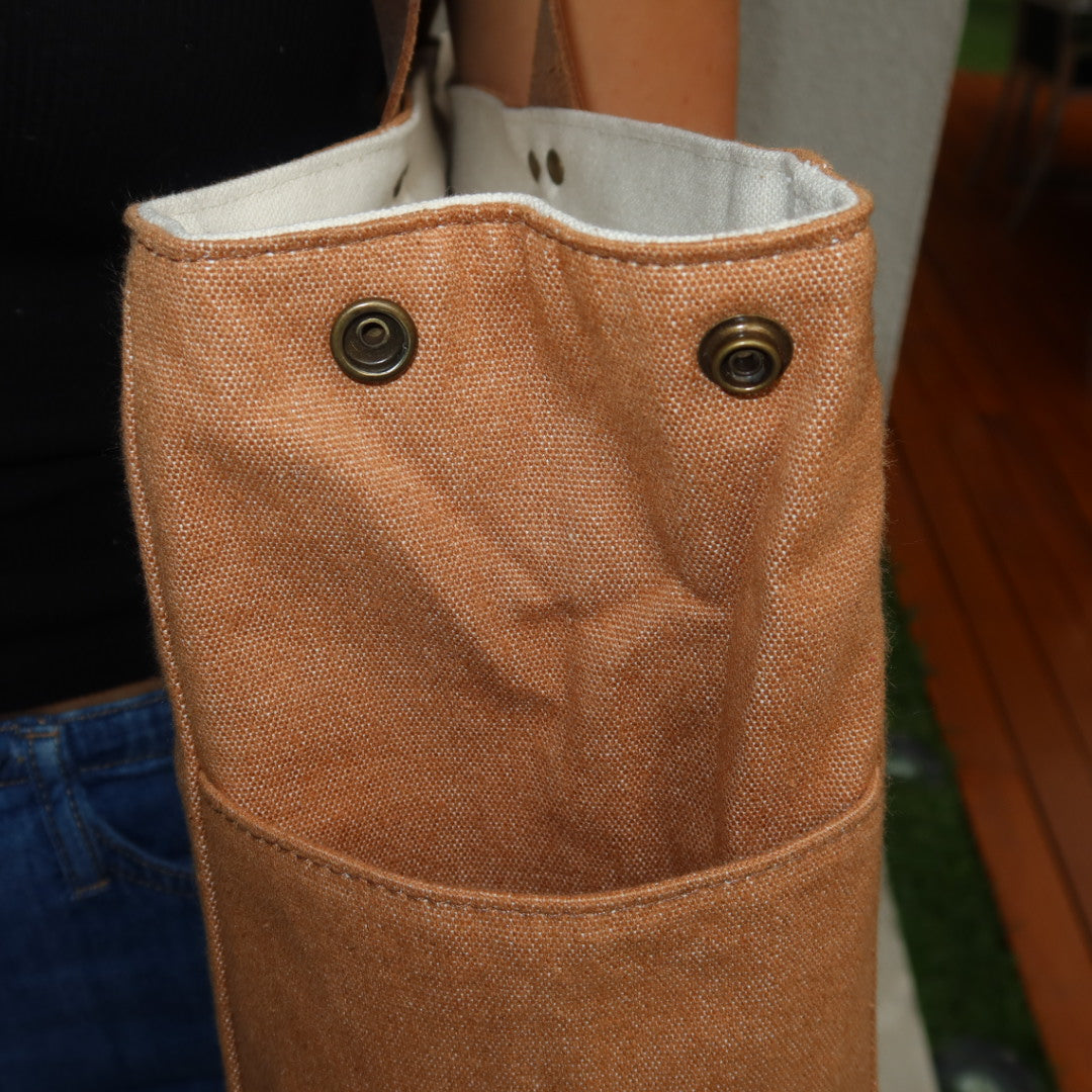 Bolsa Wallow Caramelo com Alça de Couro Caramelo com Zíper
