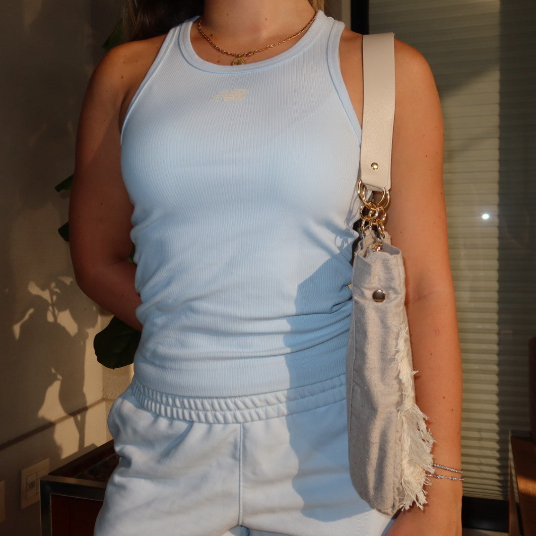 Bolsa Katrin Cinza com Alças de Corrente e Couro Off White