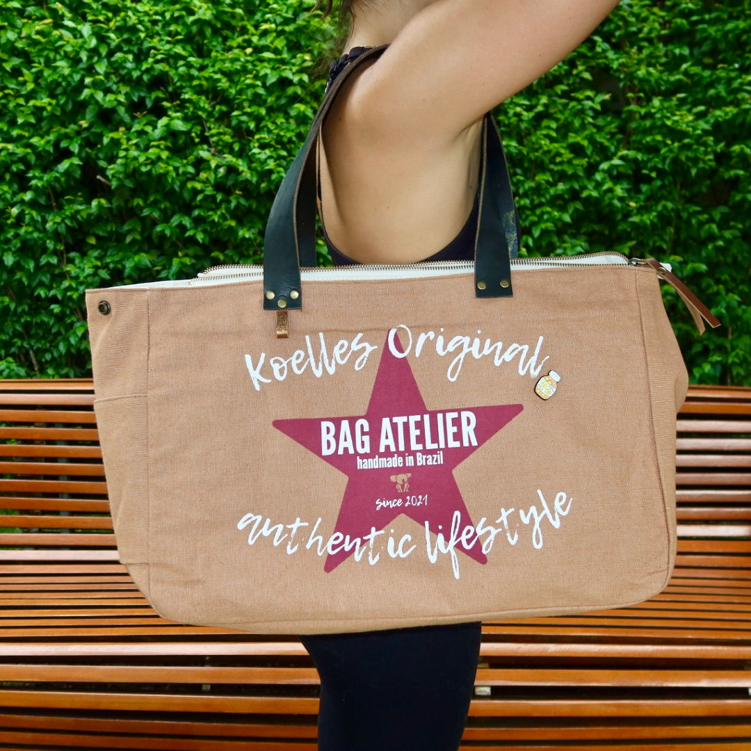 Bolsa Wallow Caramelo com Alça de Couro Preto com Zíper