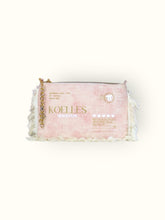 Necessaire Flat Rosa Estampada (Dourado e Branco)