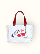 Bolsa Nuna Azul com Alças de Couro Vermelha com Zíper